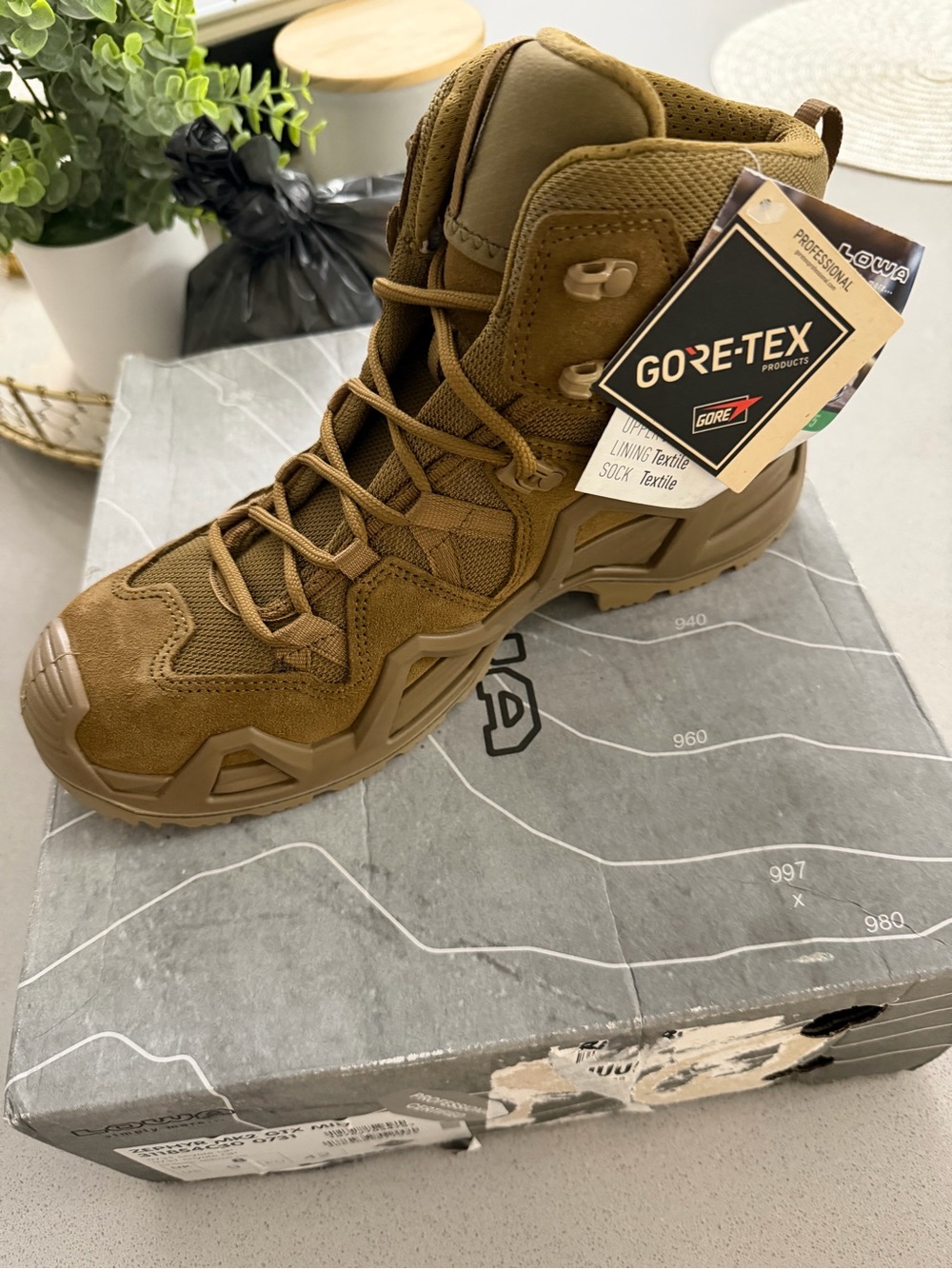 Lowa Men's Brown Gore-Tex Tactical Boot